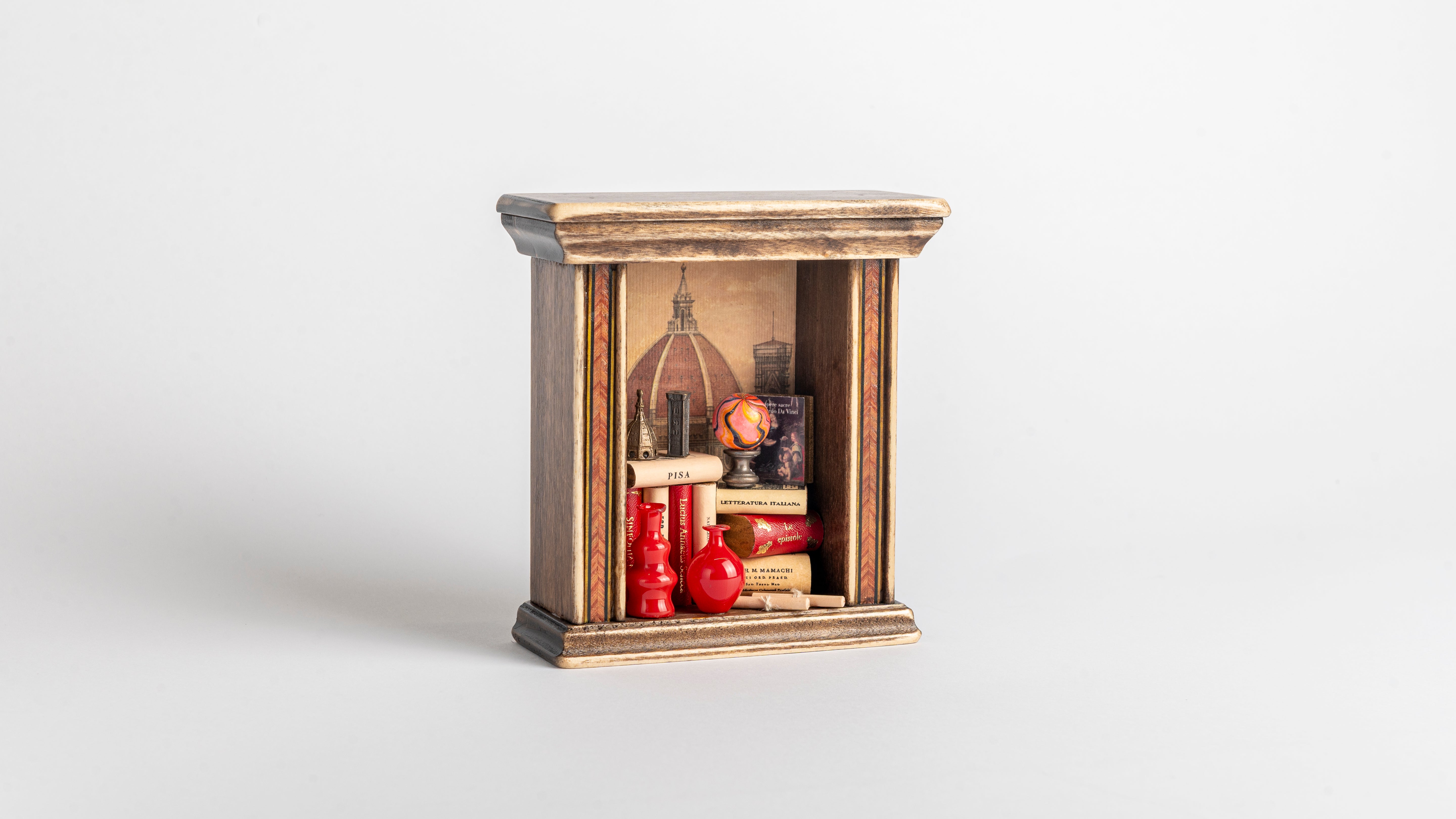 Piccola verticale con intarsi