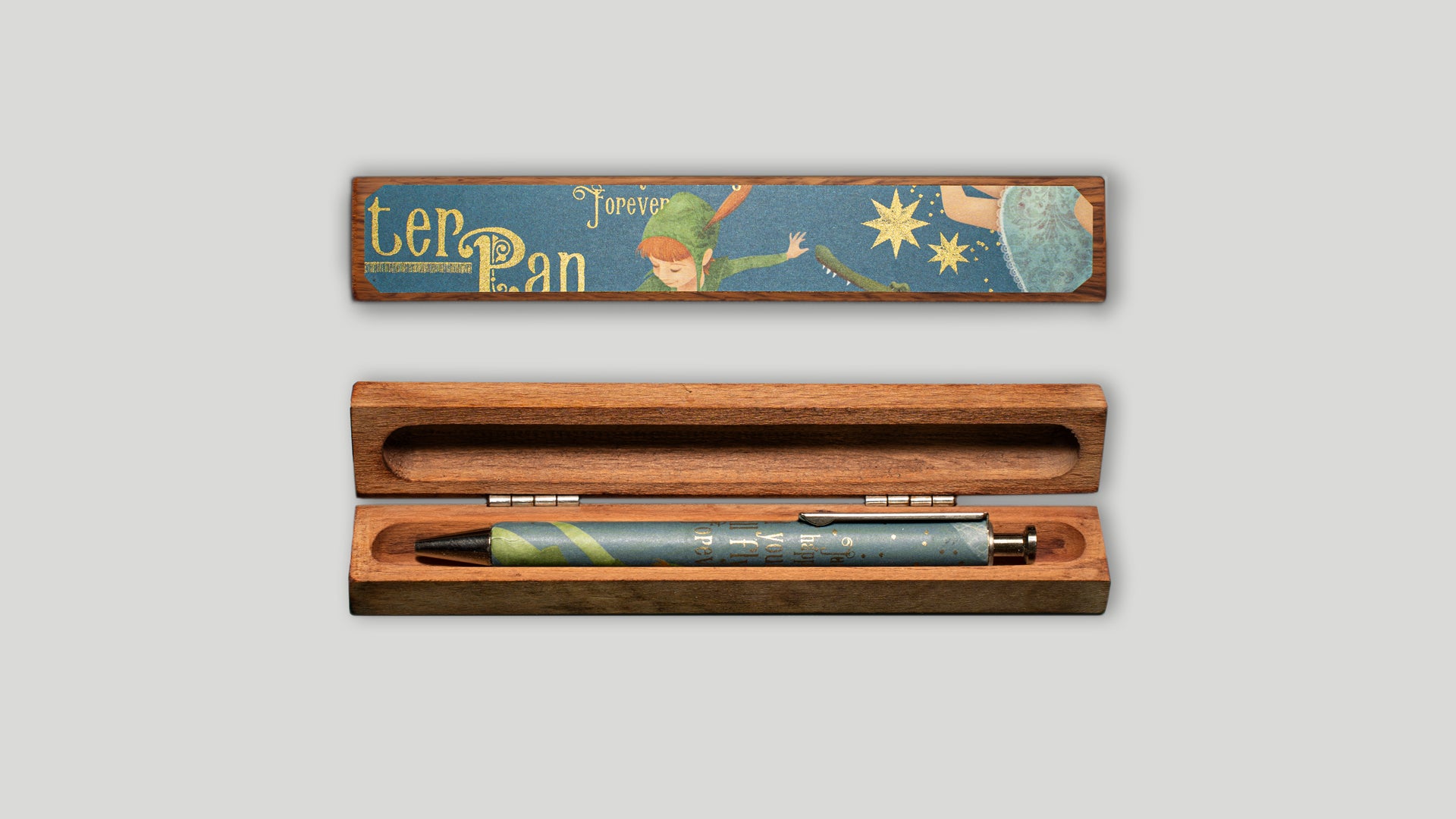 Federmäppchen aus Holz mit Holzstiften