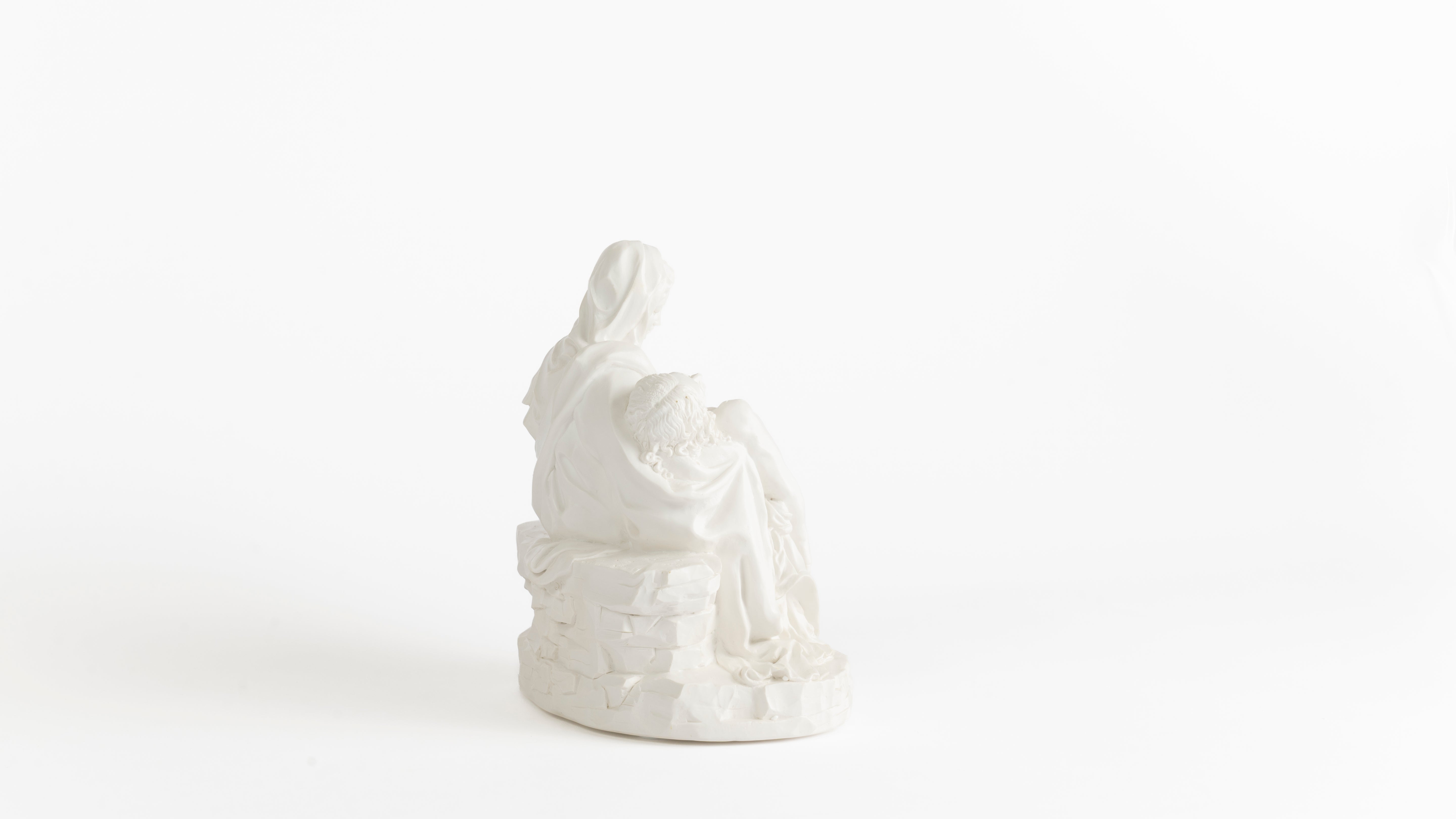 La Pietà - Michelangelo
